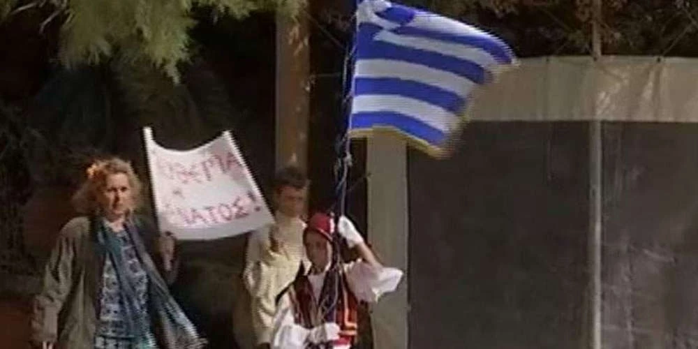 Μόνος του παρέλασε ο 8χρονος Χρήστος στους Αρκιούς (βίντεο)